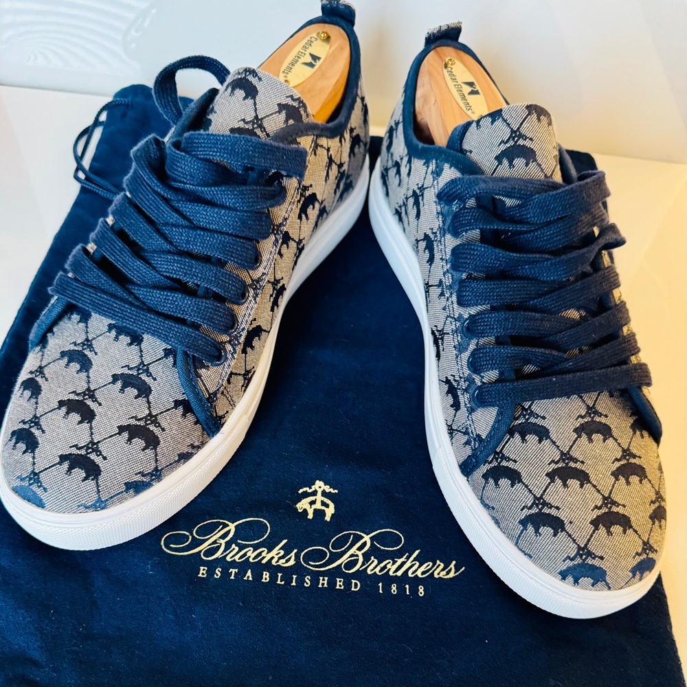 Brooks Brothers Women’s Casual Sneakers – Size 8 – NEW!